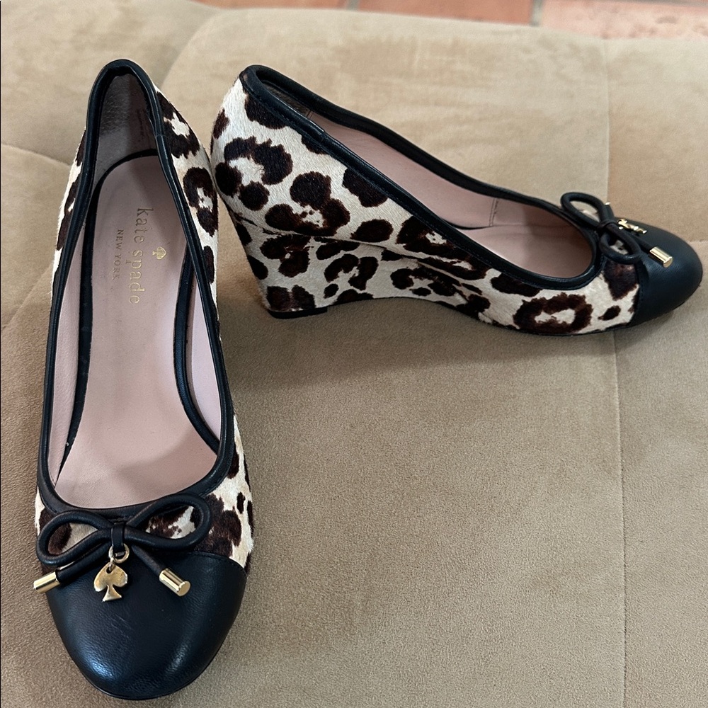 Kate Spade leopard animal print wedges - Size 6